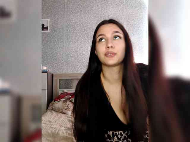 Alica-and-Angelina webcam