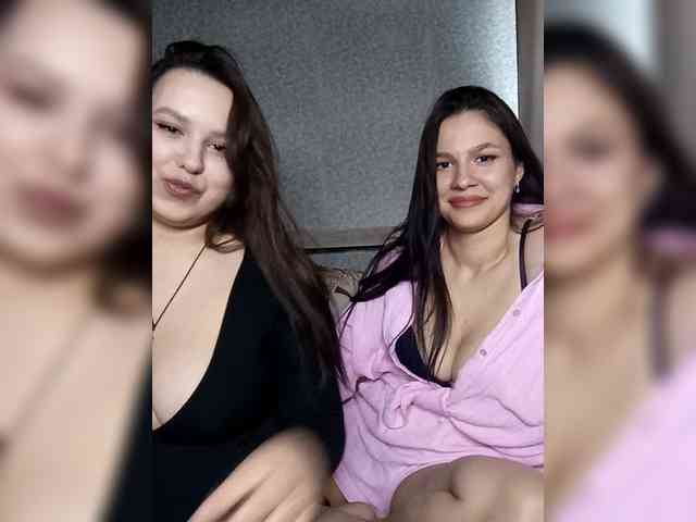 Alica-and-Angelina webcam