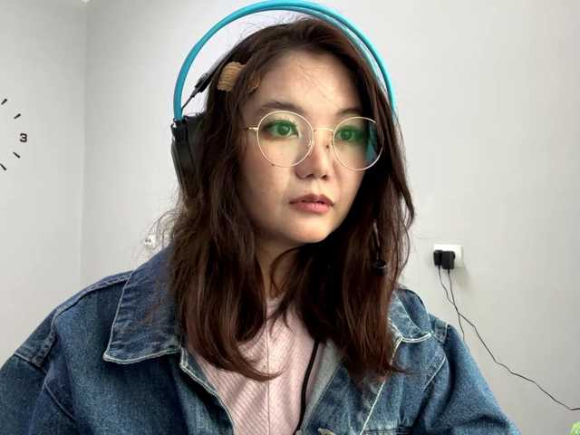 TynishaGoldfarb's BongaCams show and profile