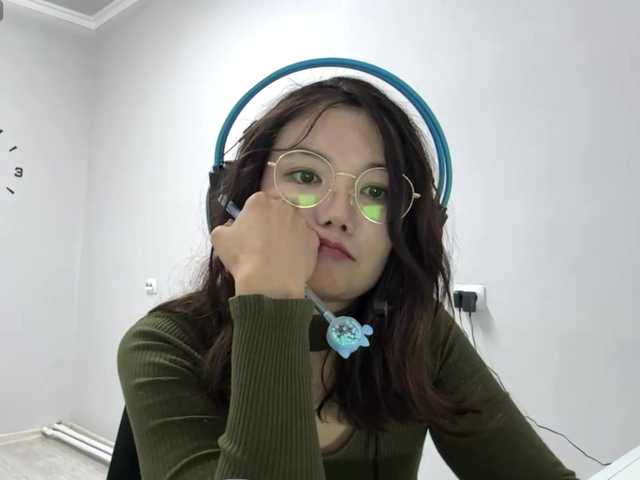 TynishaGoldfarb's BongaCams show and profile