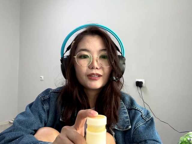 TynishaGoldfarb's BongaCams show and profile