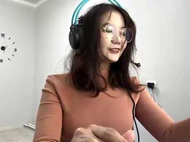 TynishaGoldfarb's BongaCams show and profile