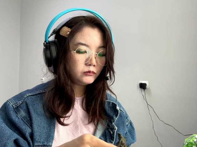 TynishaGoldfarb's BongaCams show and profile