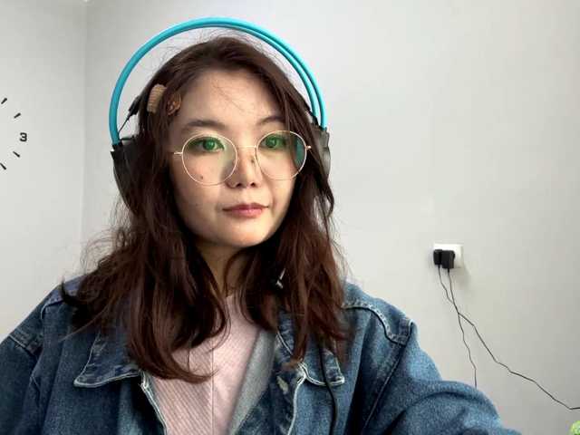 TynishaGoldfarb's BongaCams show and profile