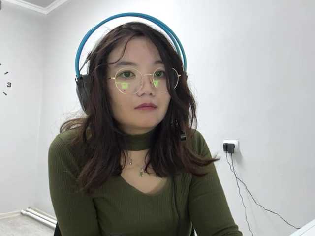 Profile and Statistics for TynishaGoldfarb on BongaCams