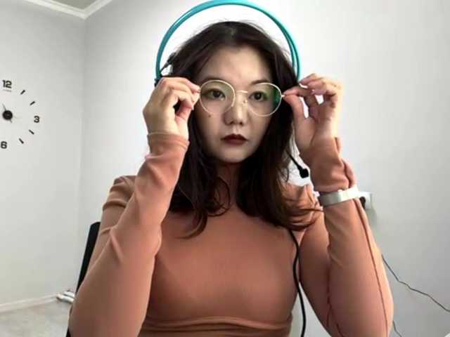 TynishaGoldfarb's BongaCams show and profile