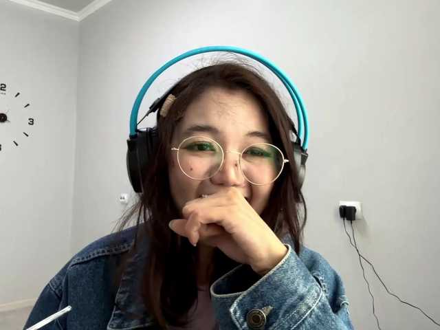 TynishaGoldfarb's BongaCams show and profile