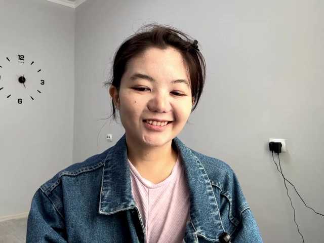 TynishaGoldfarb's BongaCams show and profile