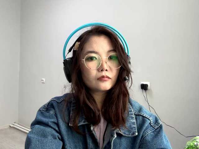 TynishaGoldfarb's BongaCams show and profile