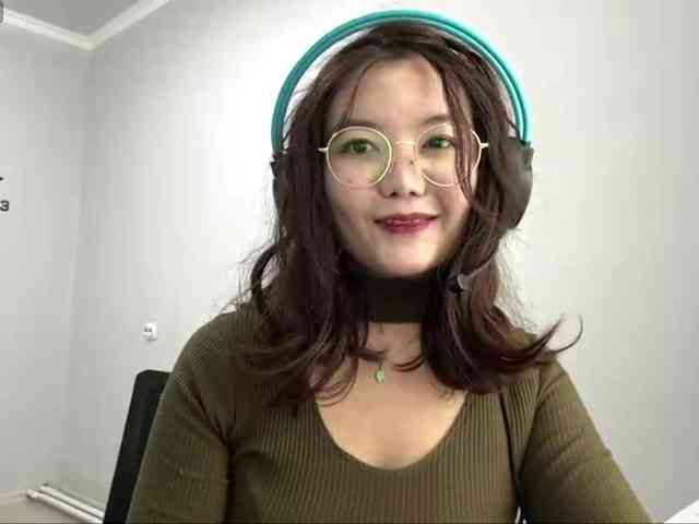 TynishaGoldfarb webcam