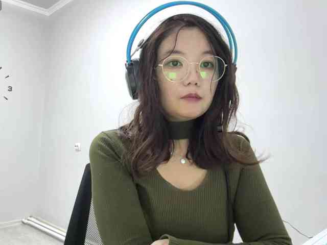 TynishaGoldfarb webcam