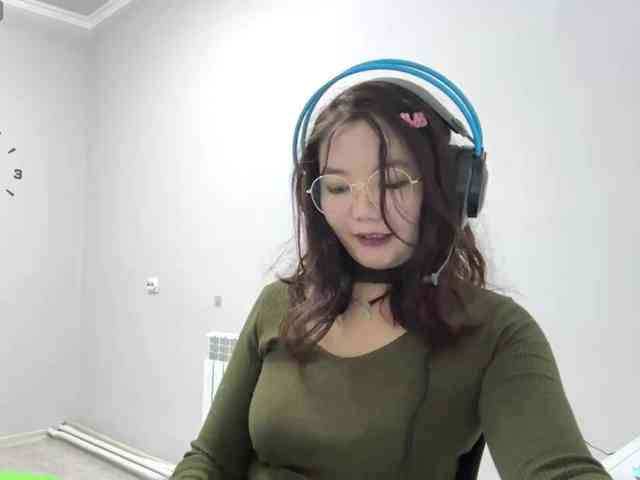 TynishaGoldfarb TynishaGoldfarb