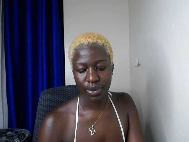 KittySexxy live cam on BongaCams