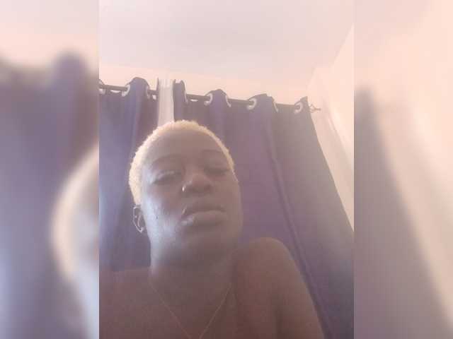 KittySexxy live cam on BongaCams