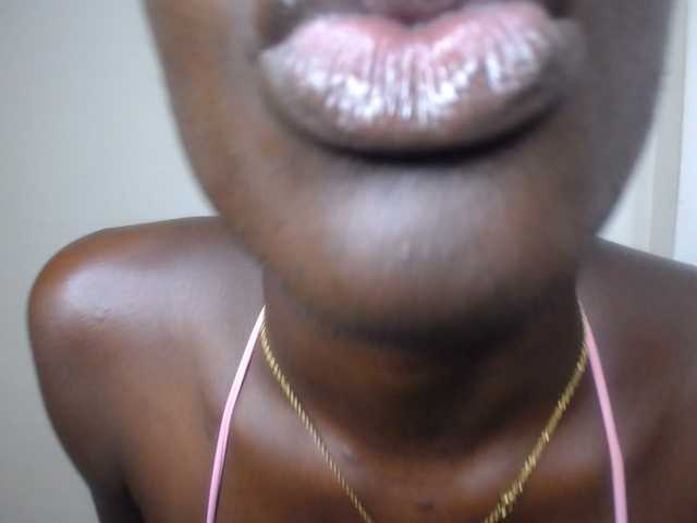 KittySexxy live cam on BongaCams