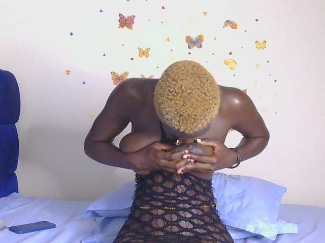 KittySexxy's BongaCams show and profile