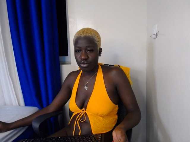 KittySexxy live webcam show