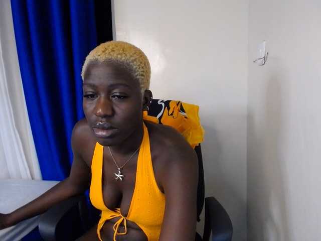KittySexxy live webcam show