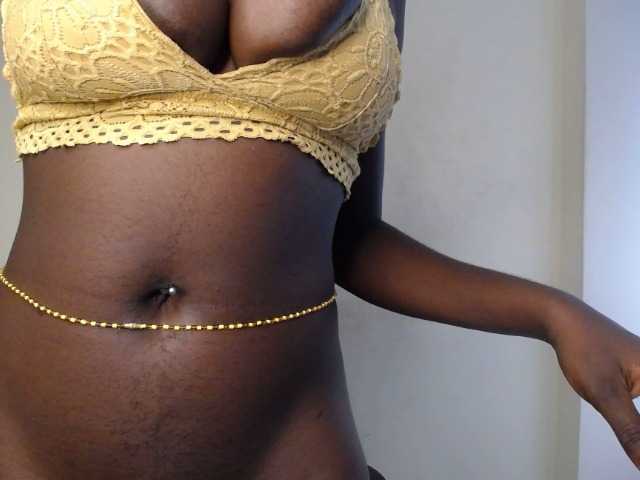 KittySexxy live cam on BongaCams