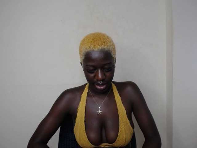 KittySexxy live cam on BongaCams
