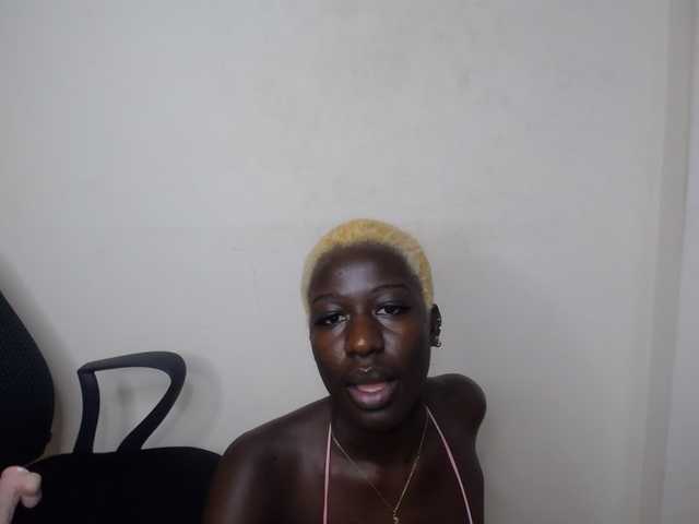 KittySexxy live cam on BongaCams