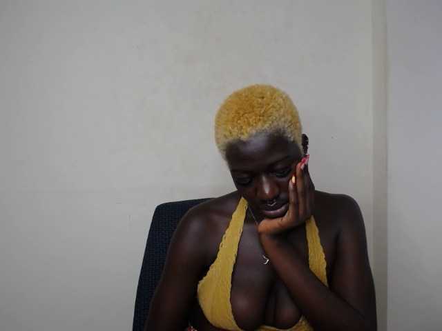 KittySexxy live cam on BongaCams