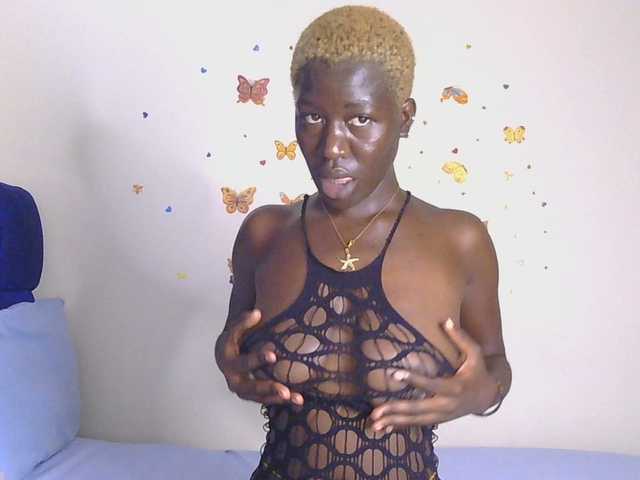 KittySexxy's BongaCams show and profile