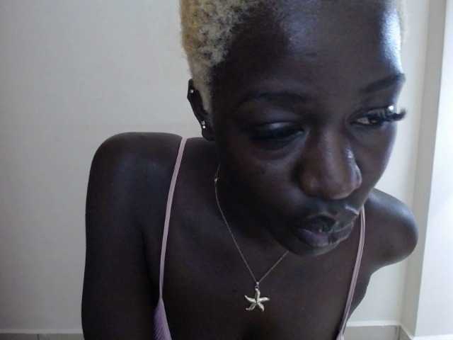 KittySexxy live cam on BongaCams