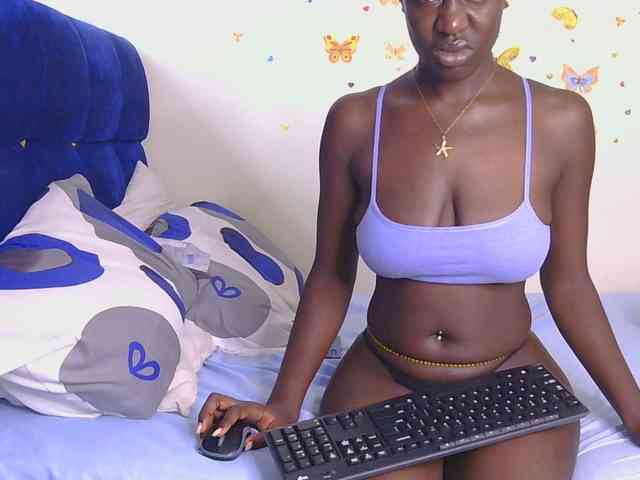 KittySexxy Live Webcam on BongaCams