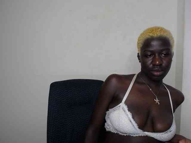 KittySexxy webcam