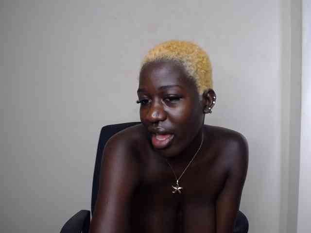 KittySexxy webcam