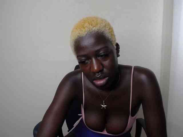 KittySexxy webcam