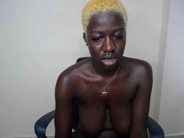 KittySexxy webcam