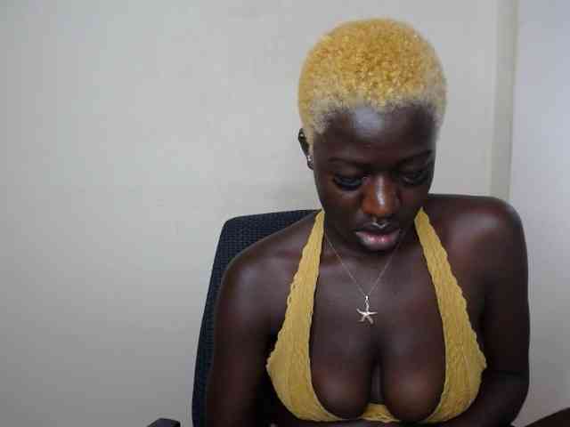 KittySexxy webcam