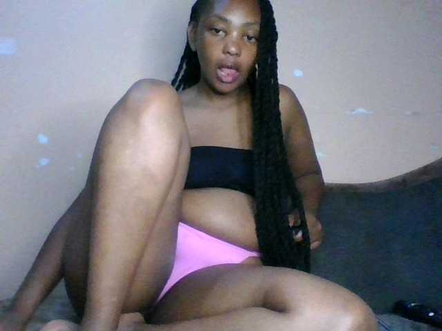 Summerdiva's BongaCams show and profile