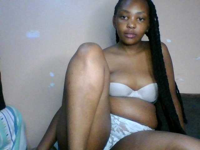 Summerdiva's BongaCams show and profile