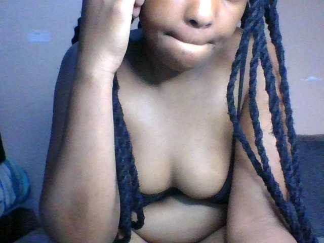 Summerdiva's BongaCams show and profile