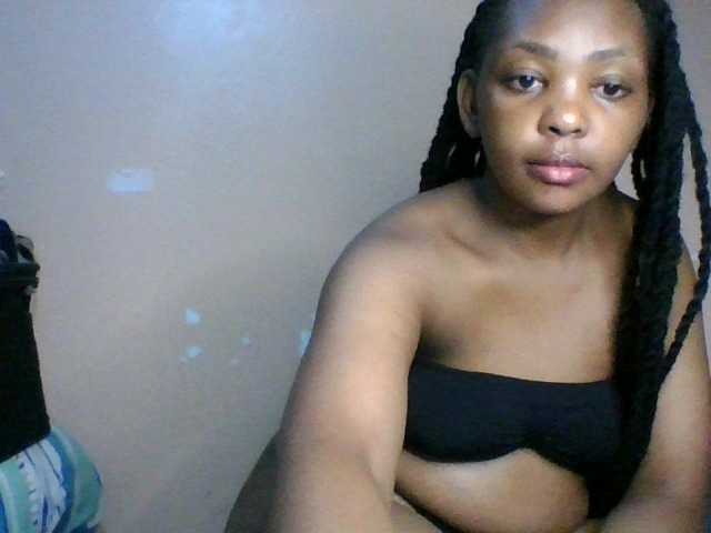 Summerdiva's BongaCams show and profile