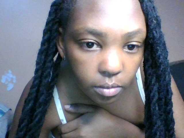 Summerdiva's BongaCams show and profile