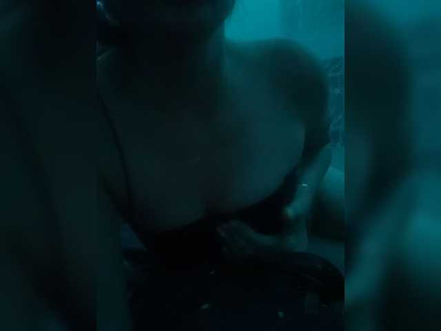 Cedma's BongaCams show and profile