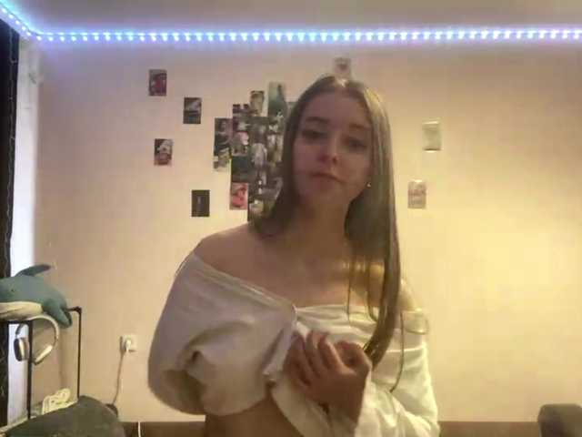 EvalynDetrick webcam