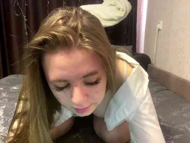 EvalynDetrick webcam
