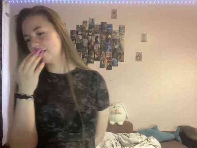 EvalynDetrick webcam