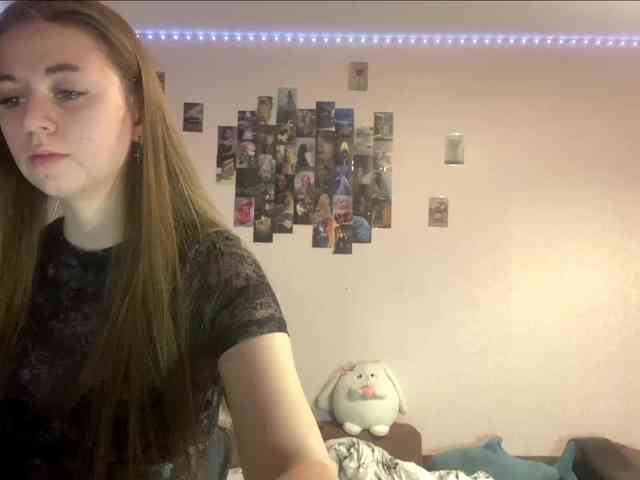 EvalynDetrick webcam