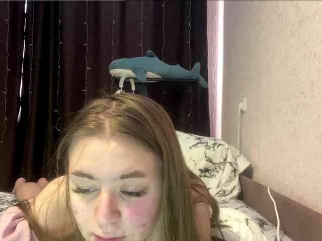 EvalynDetrick webcam