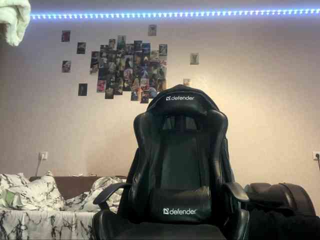 EvalynDetrick webcam