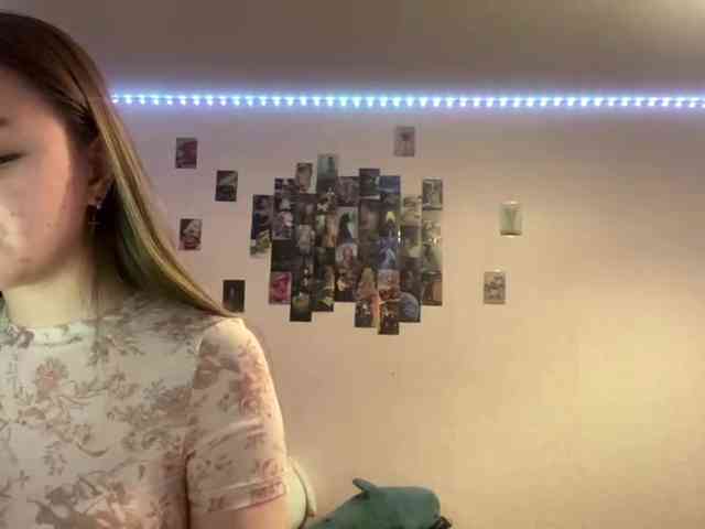 EvalynDetrick webcam