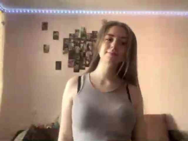 EvalynDetrick webcam