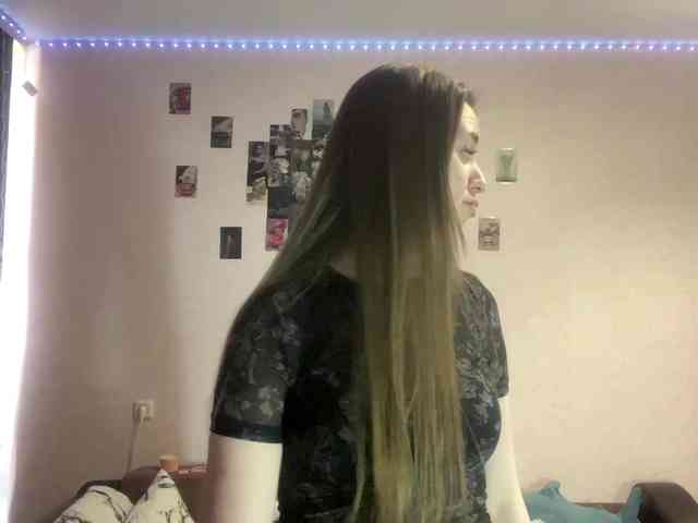 EvalynDetrick webcam