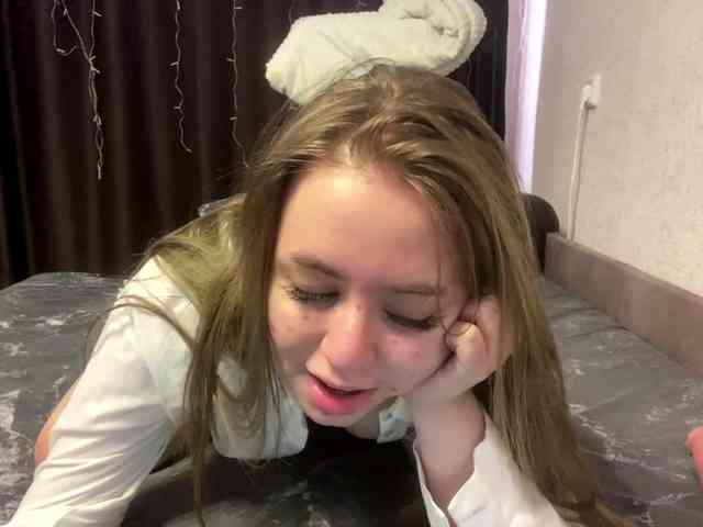 EvalynDetrick webcam